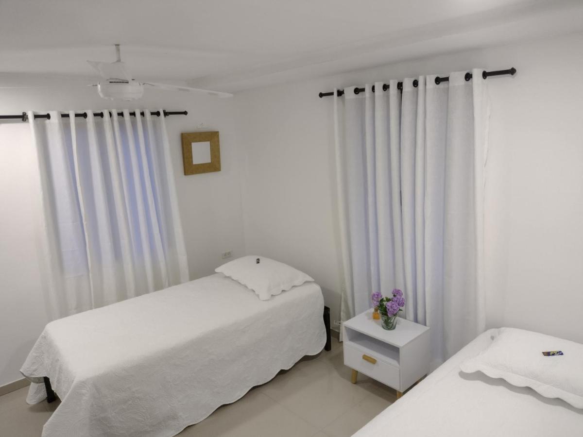 Clementina Hostel Cartagena ภายนอก รูปภาพ