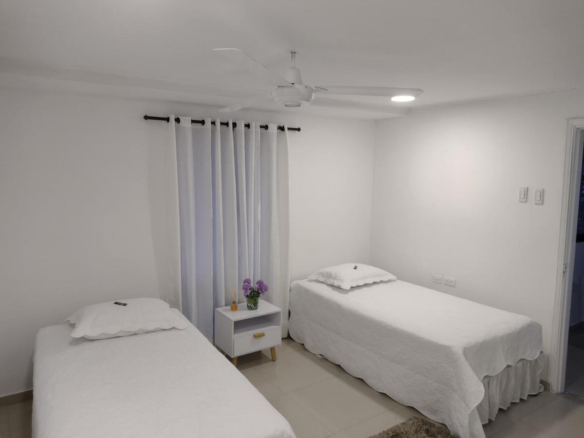 Clementina Hostel Cartagena ภายนอก รูปภาพ